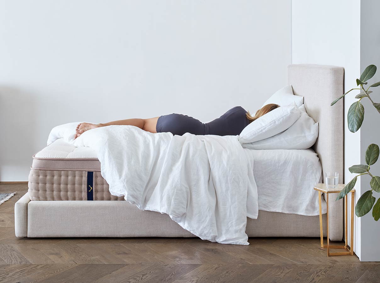 dreamcloud firm hybrid mattress